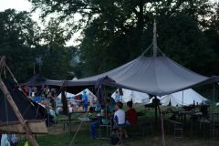 Abendstimmung am Schwarzzeltdach
